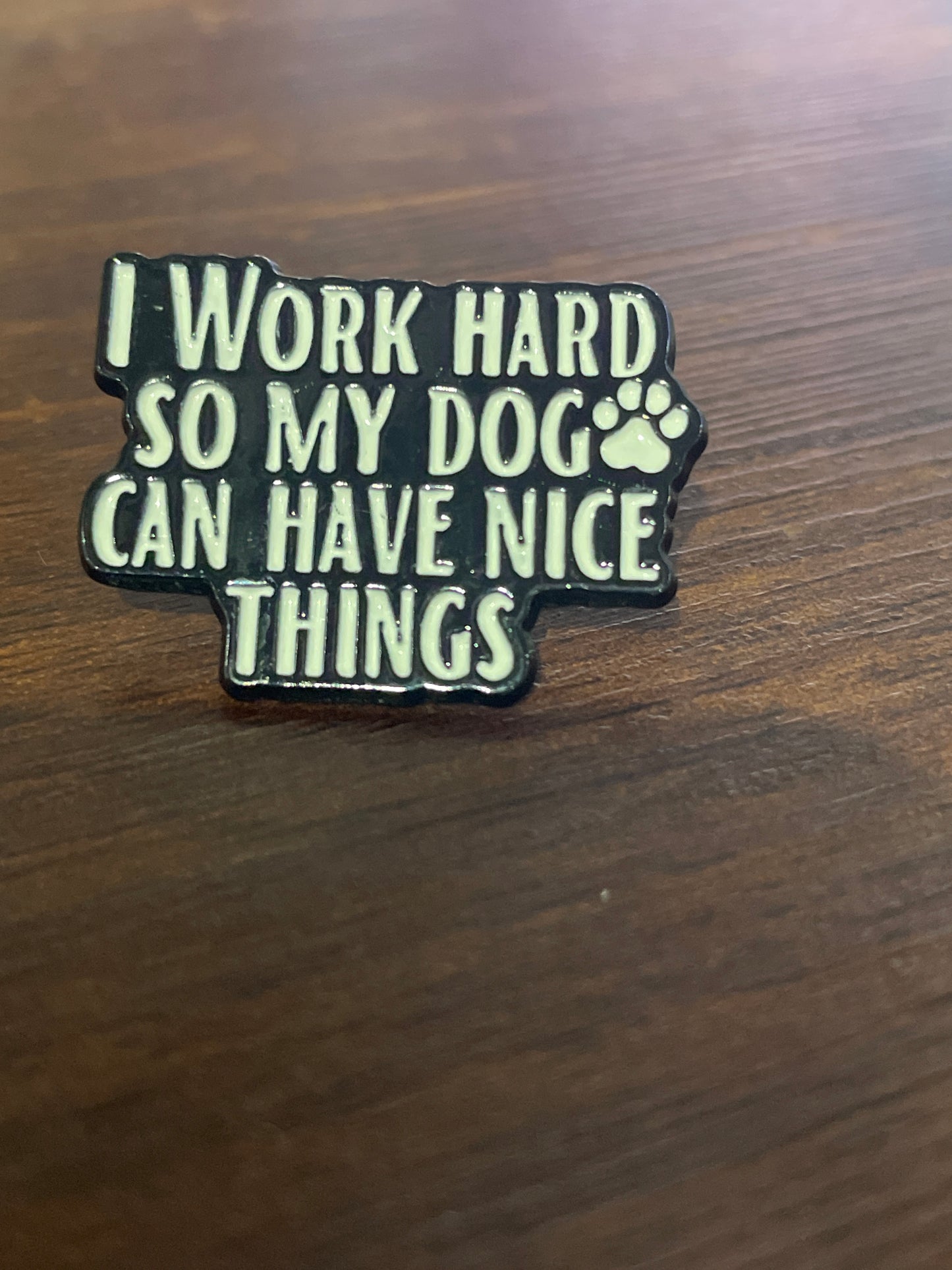Pin cartel divertido