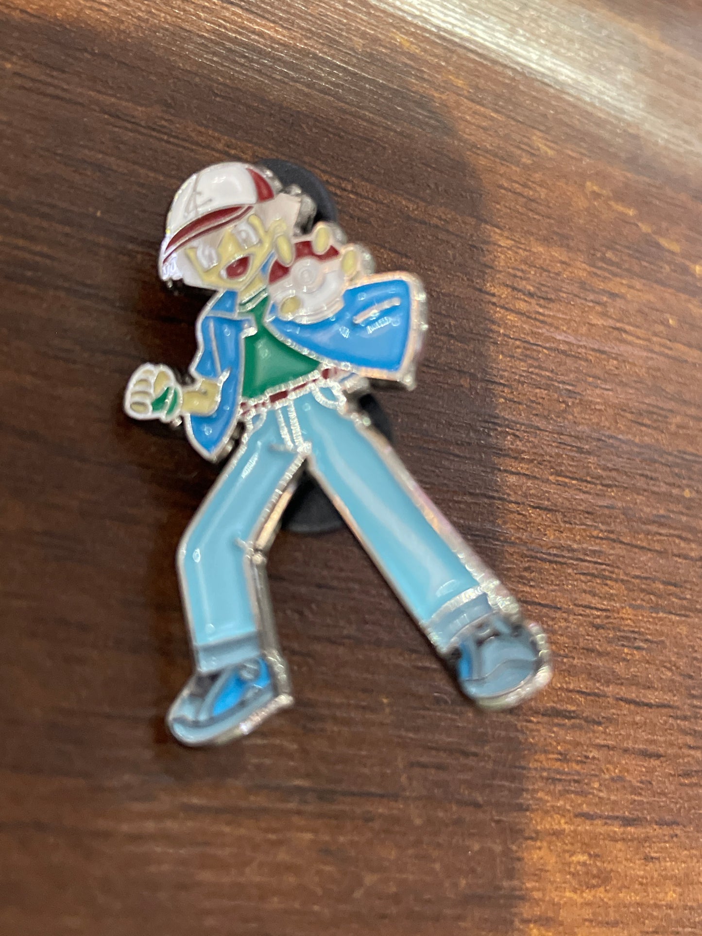 Pin Ash parado