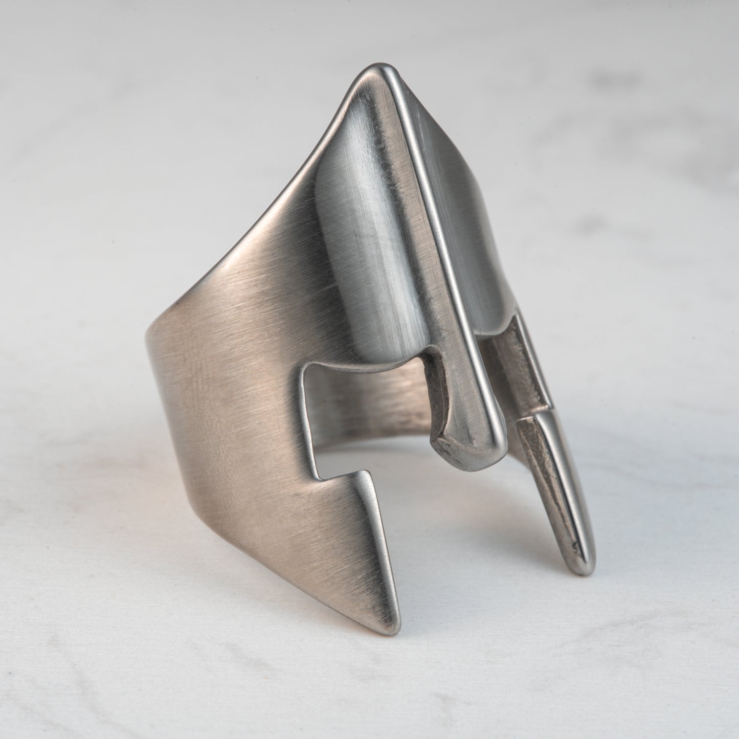 Anillo casco espartano