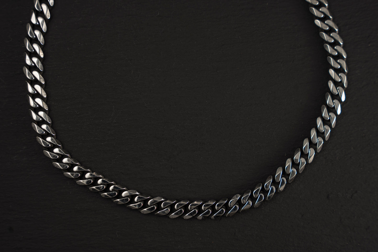 Set de Acero Cadena y Brazalete Cubano Dark Oil 9 mm de grosor