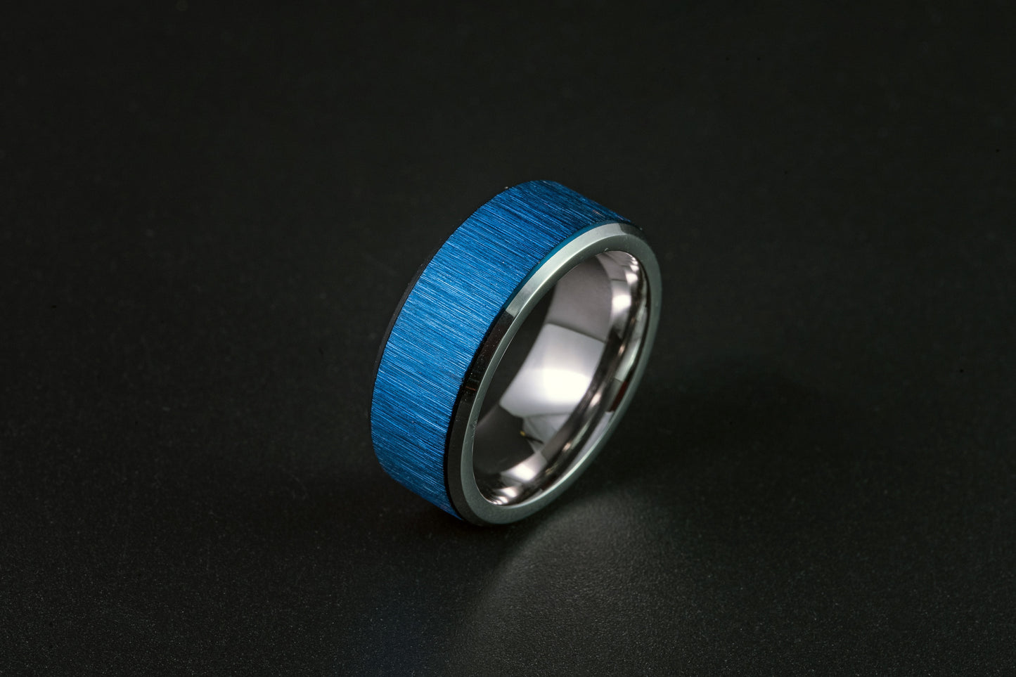 Anillo hombre banda azul