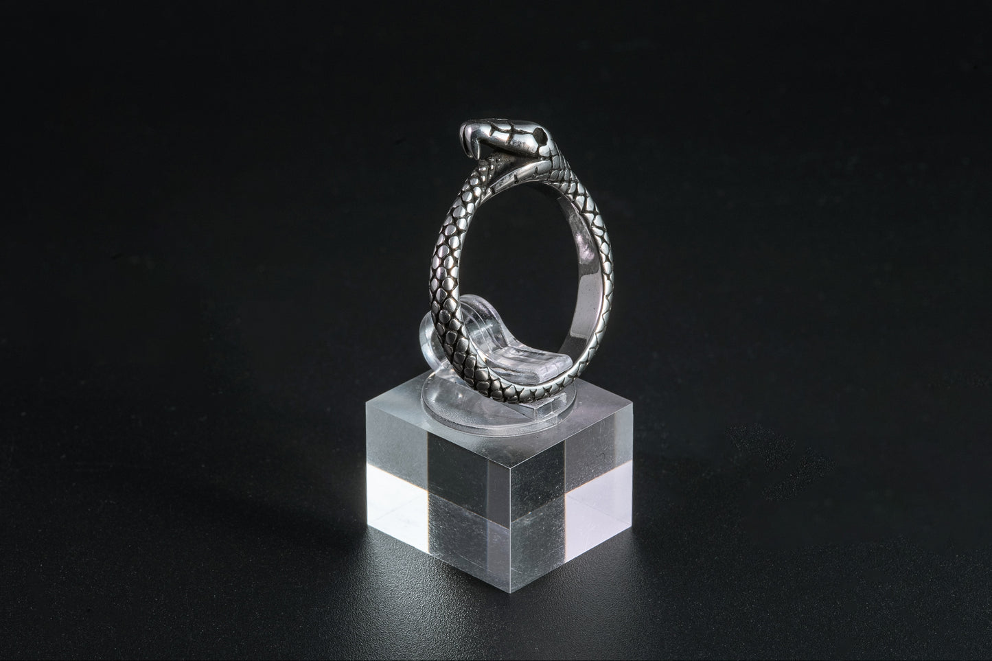 Anillo serpiente