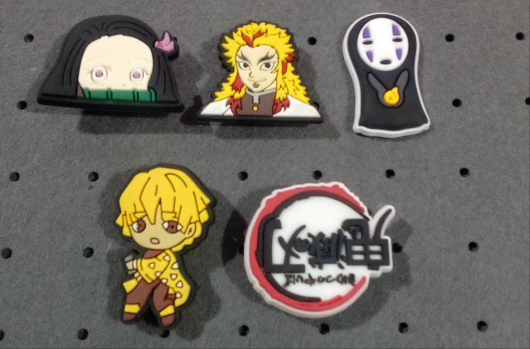 Pin Croks El Viaje de Chihiro