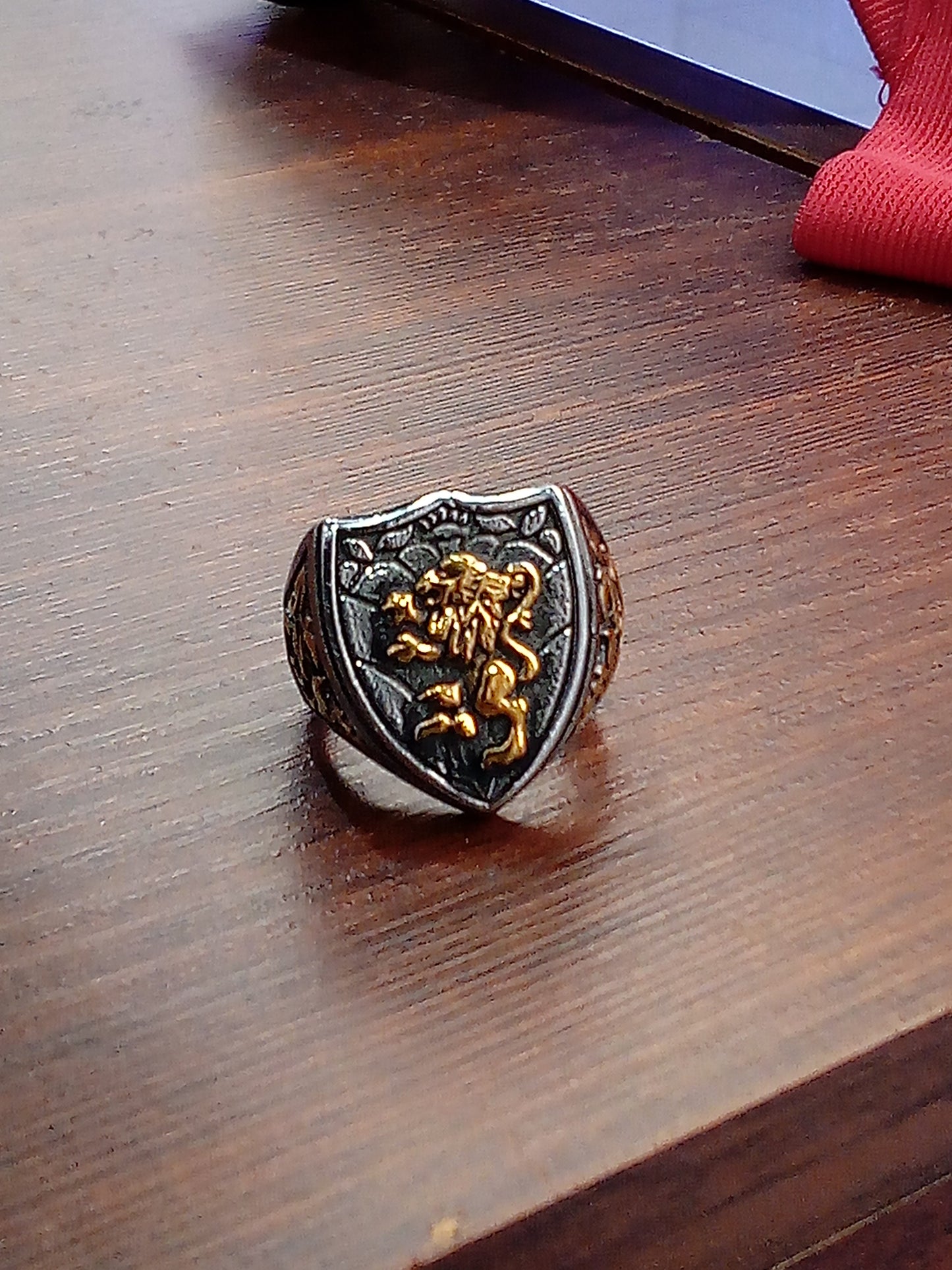 Anillo Escudo de Leon