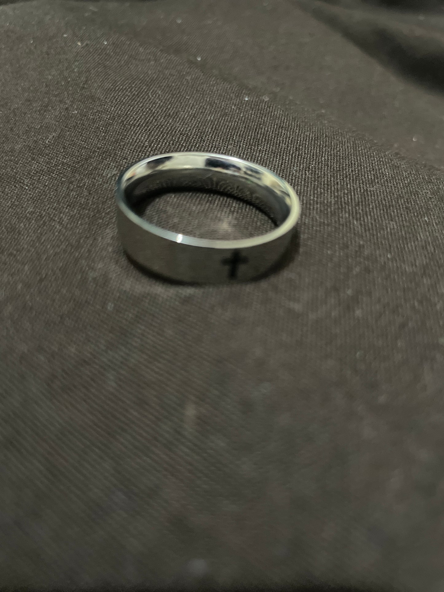 Anillo cruz pintada
