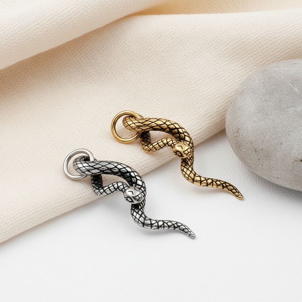 Dije acero serpiente