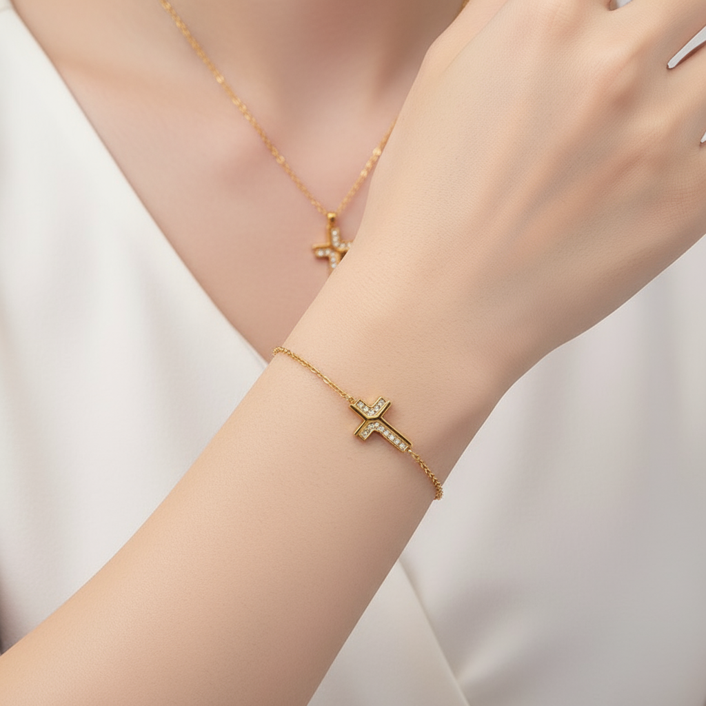 Set de Joyas Cruz dorada ✨✝️
