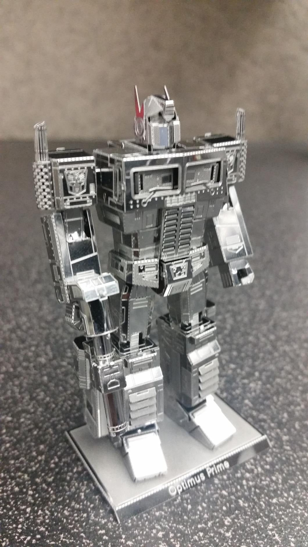 Rompecabezas 3D - Optimus Prime&nbsp 🚛 Decepticons