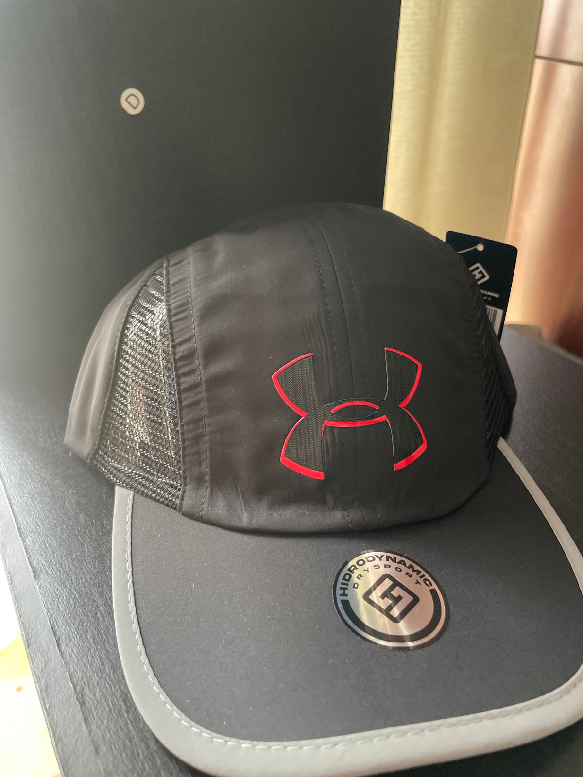 Gorra Under Armor negra