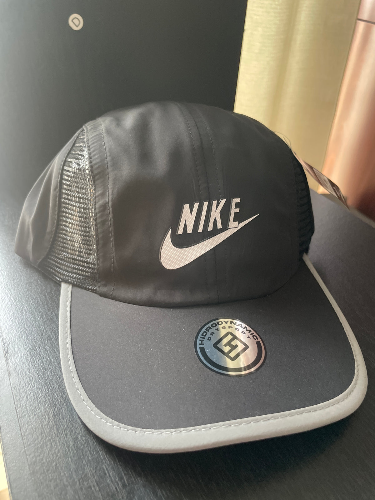 Gorra Nike negra