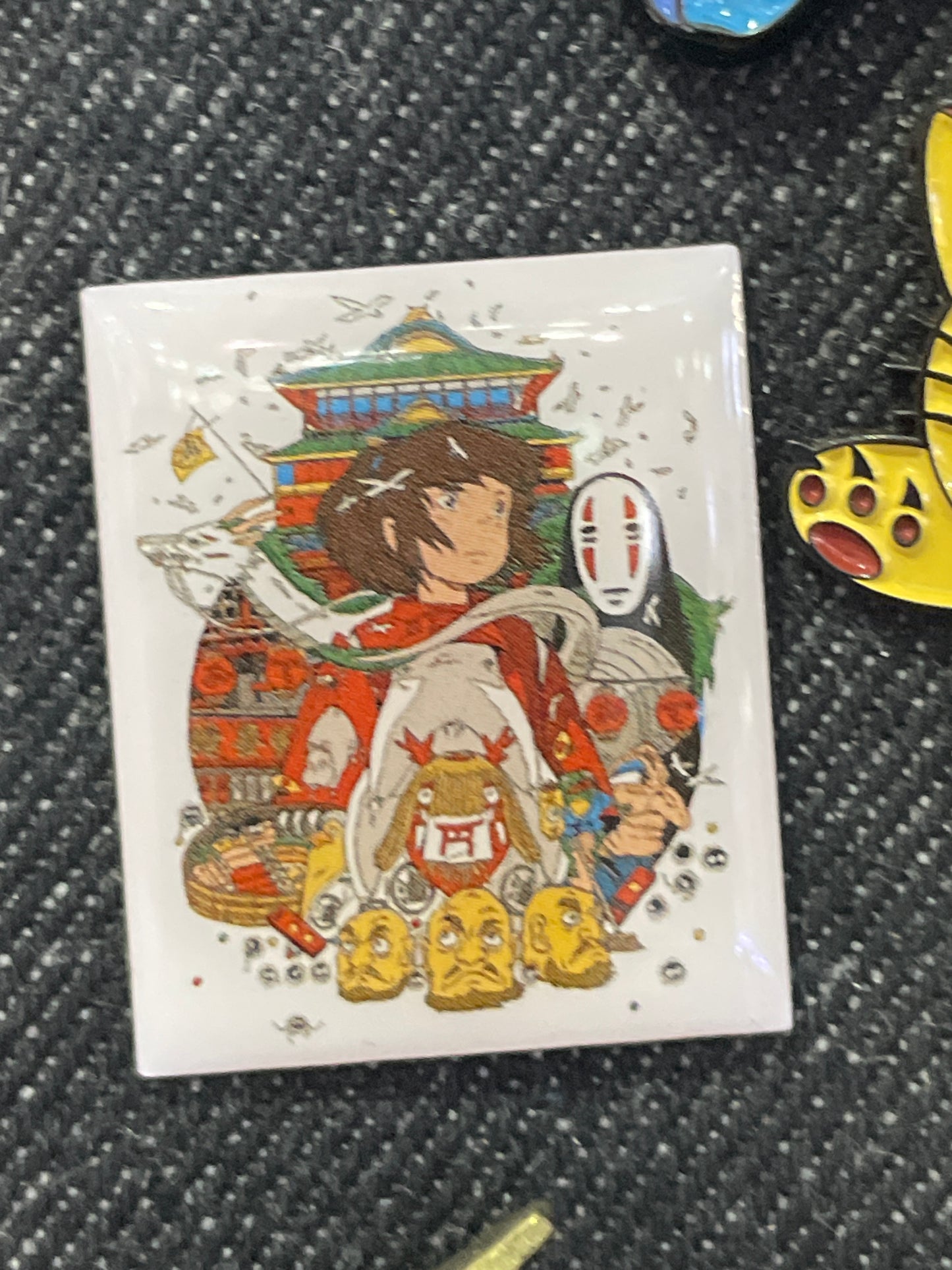 Pin Viaje de Chihiro