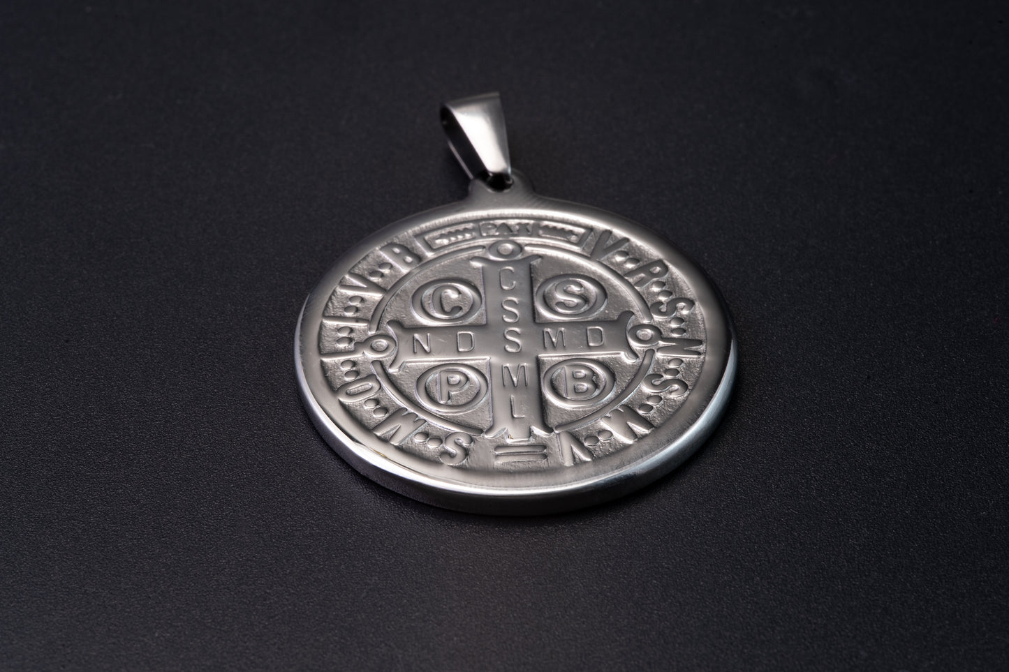 Dije medalla San Benito