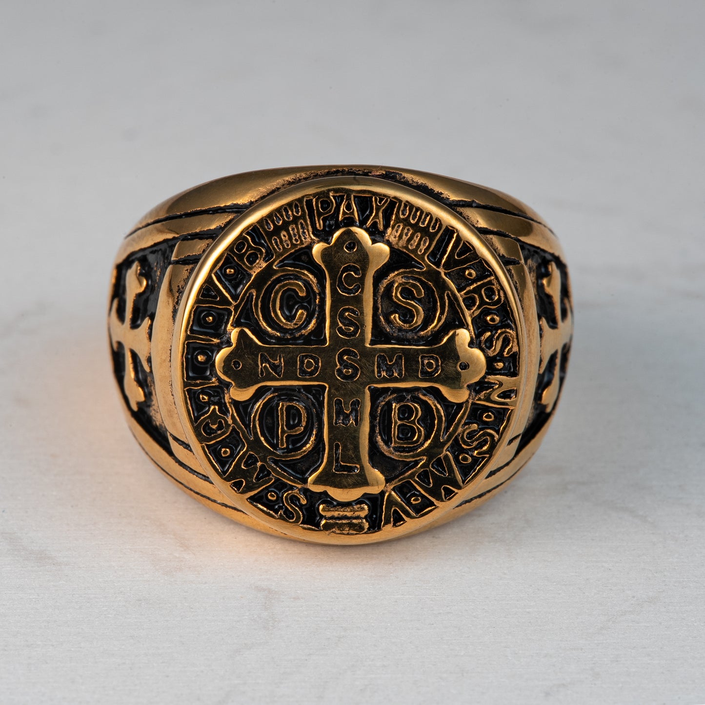 Anillo de San Benito