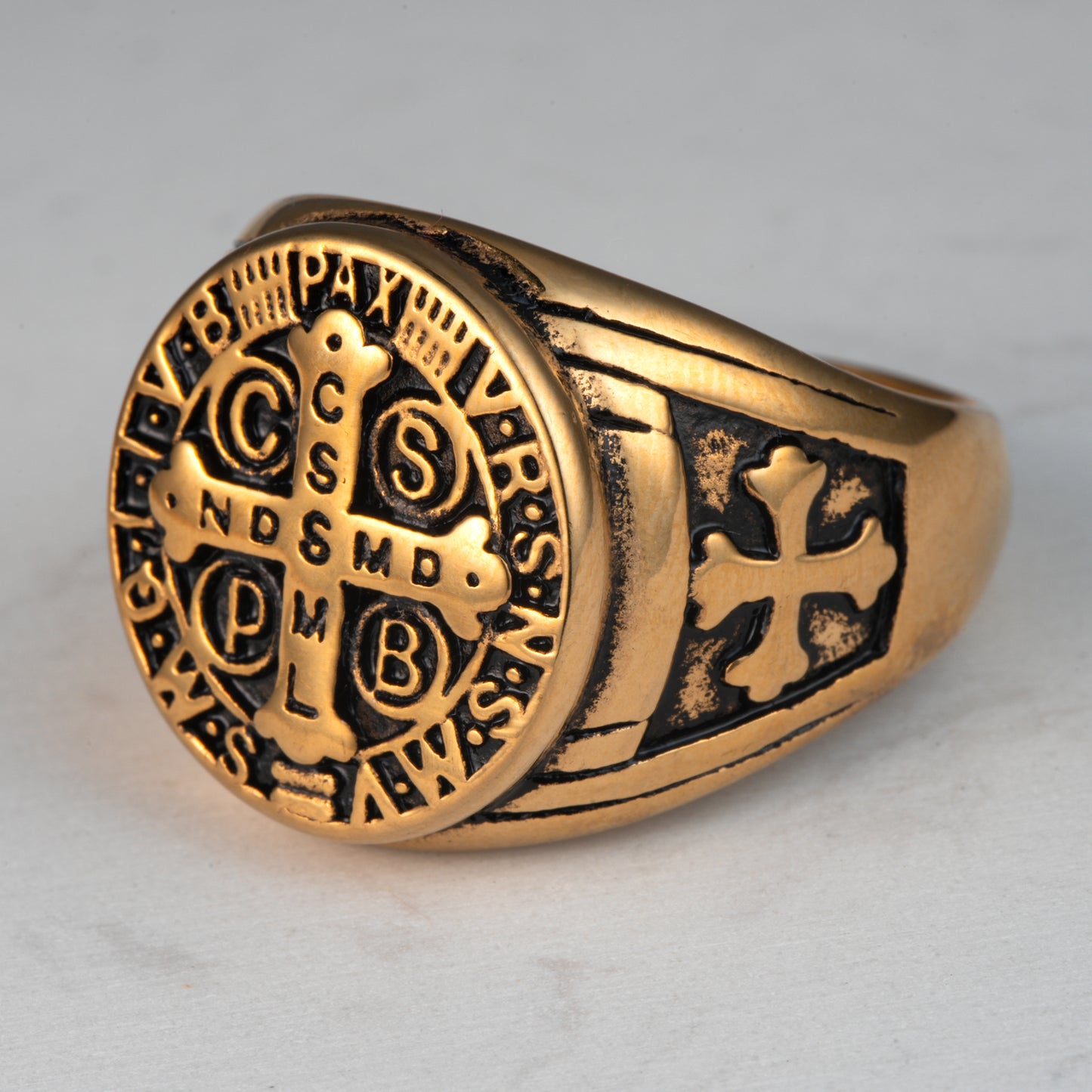 Anillo de San Benito
