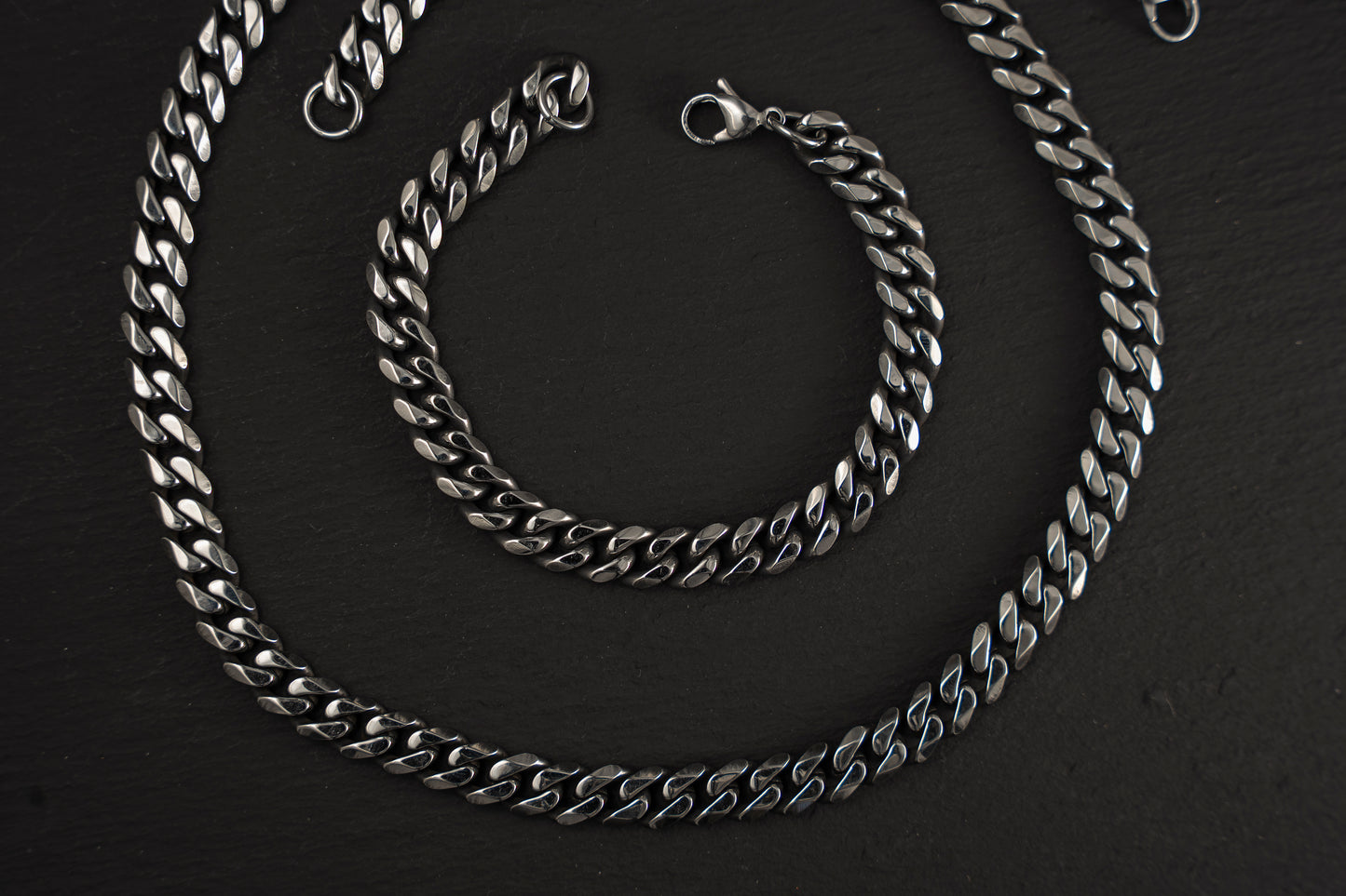 Set de Acero Cadena y Brazalete Cubano Dark Oil 9 mm de grosor