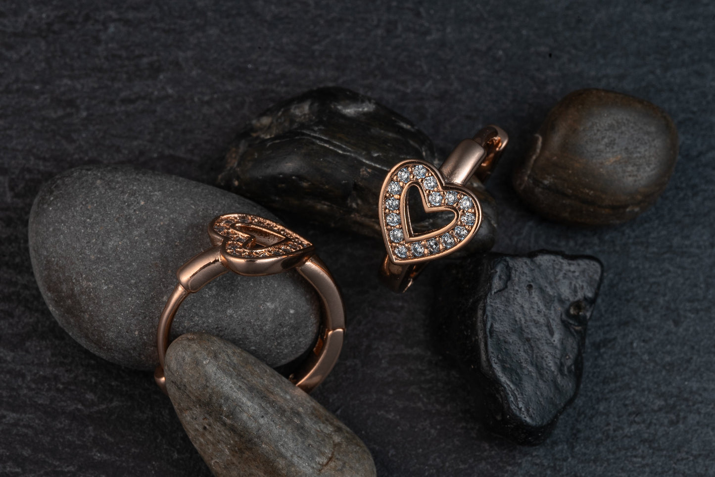 Argollas de Zamak corazon calado