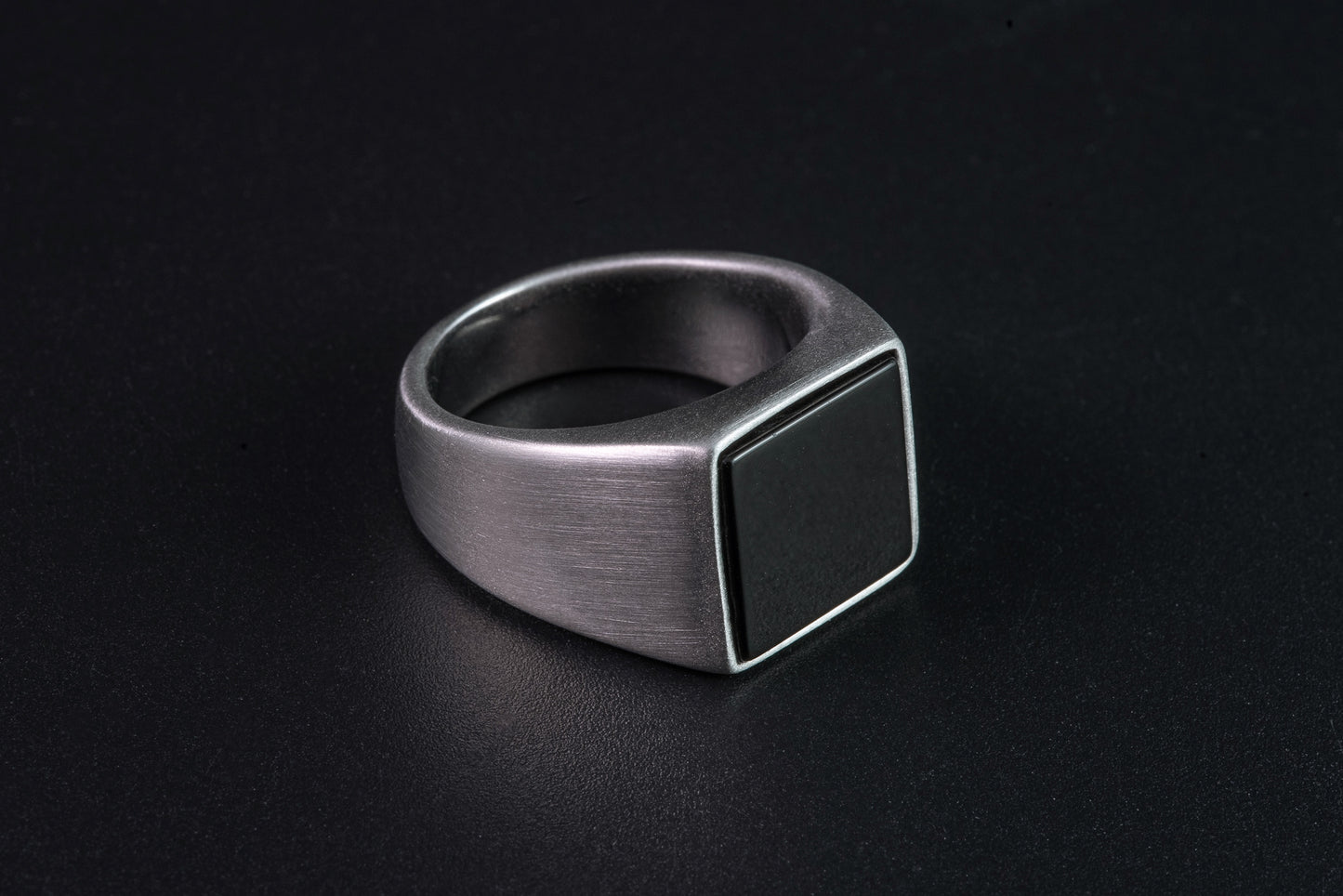 Anillo Onix Cuadrado hombre
