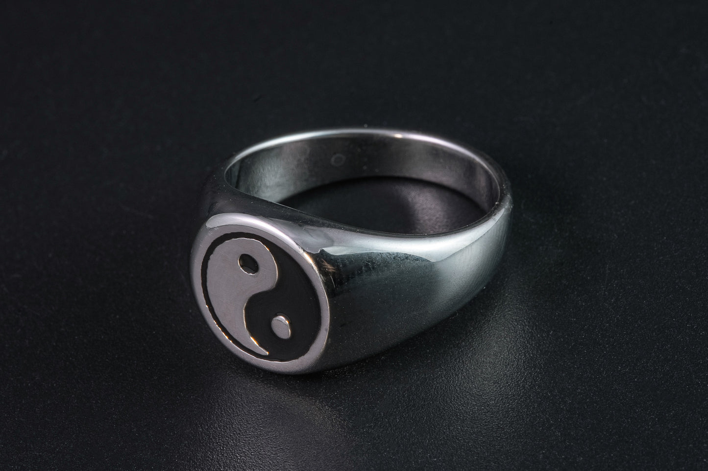 Anillo yin yang