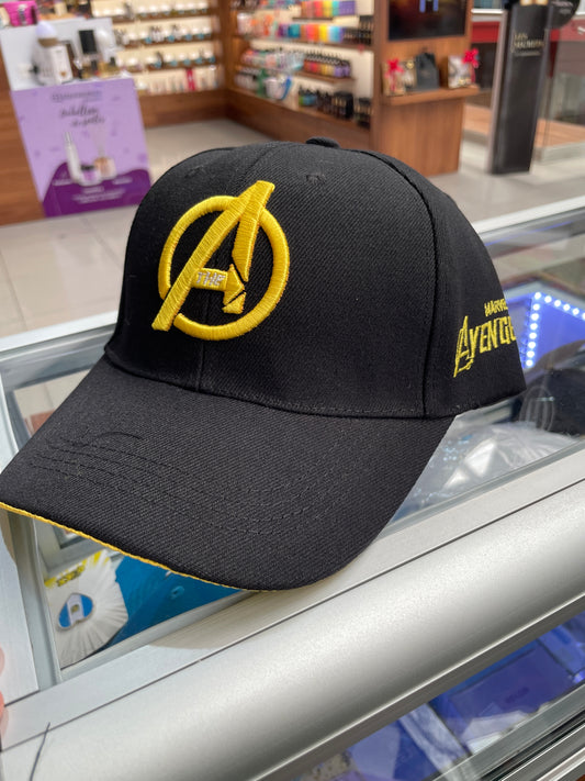 Gorra Avengers Negro y Amarillo