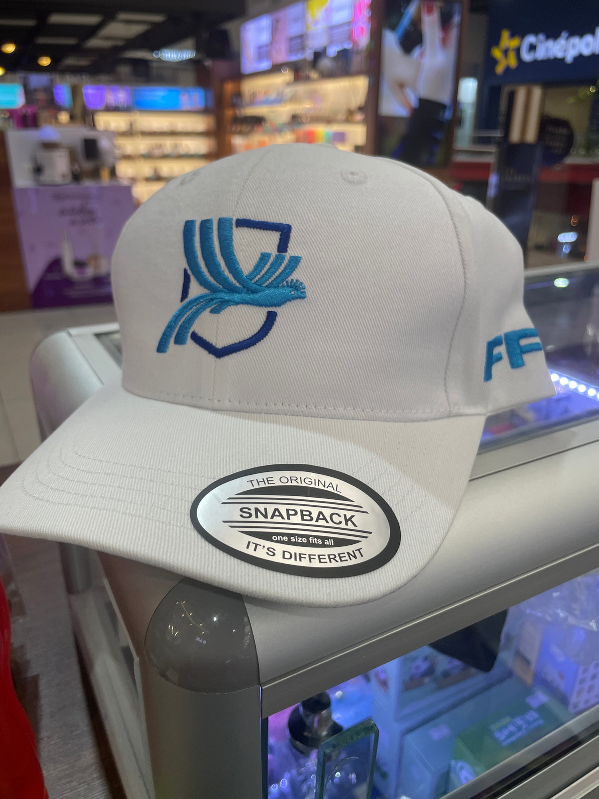 Gorra Selección Nacional blanca bordada