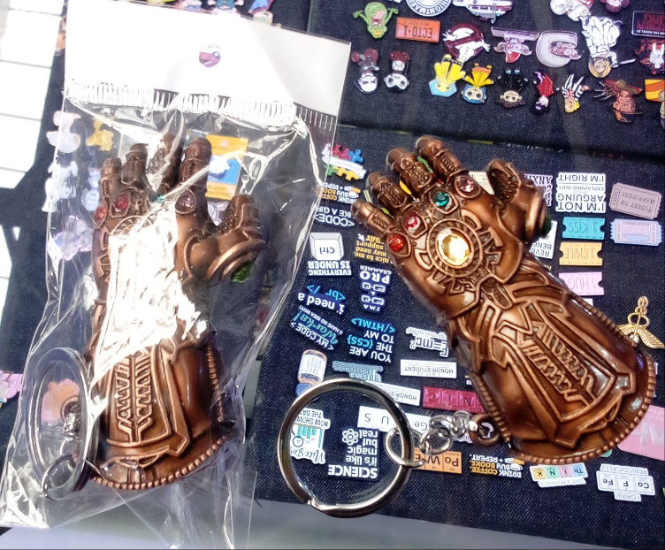 Llavero 2en1 Guante Thanos