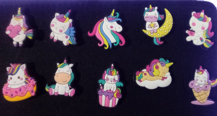 Pin Croks Unicornios
