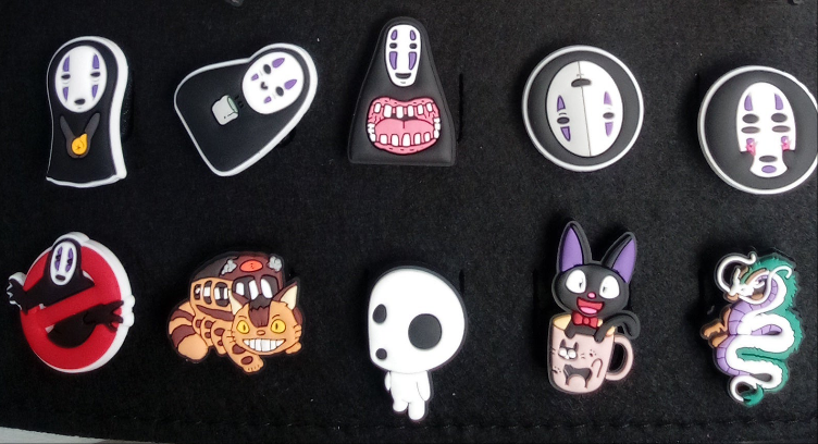 Pin Croks El Viaje de Chihiro