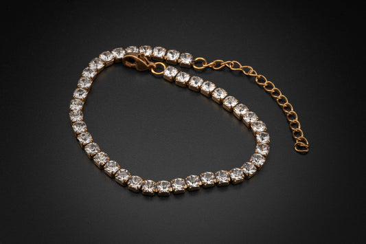 Pulsera de acero con circonias cristalinas