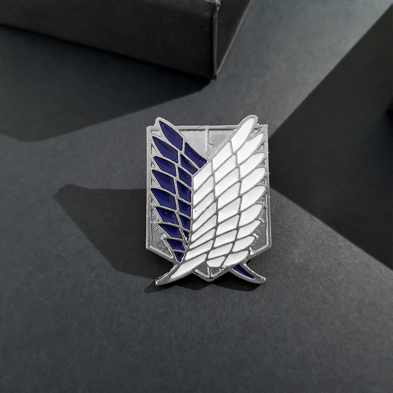 Pin Wings of Freedom AoT