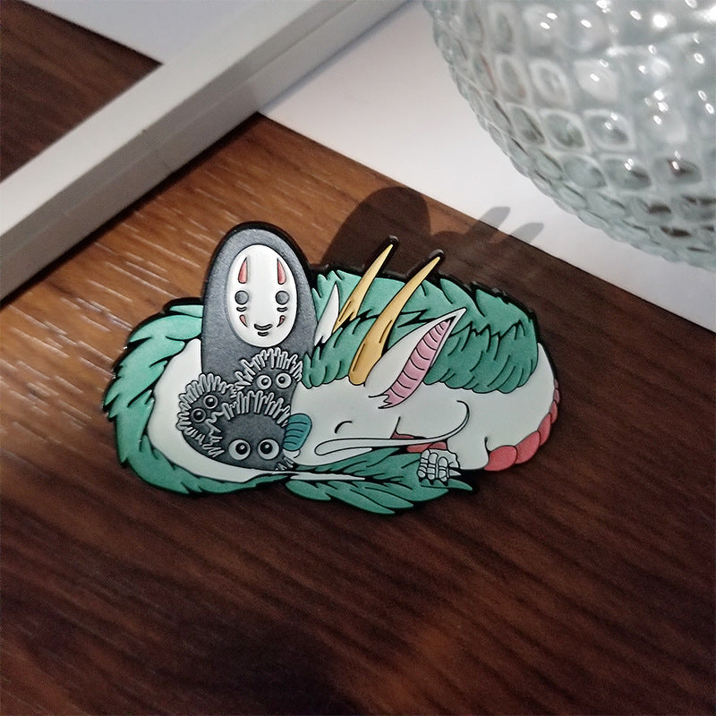 Pin Studio Ghibli - Chihiro (brilla en la obscuridad)