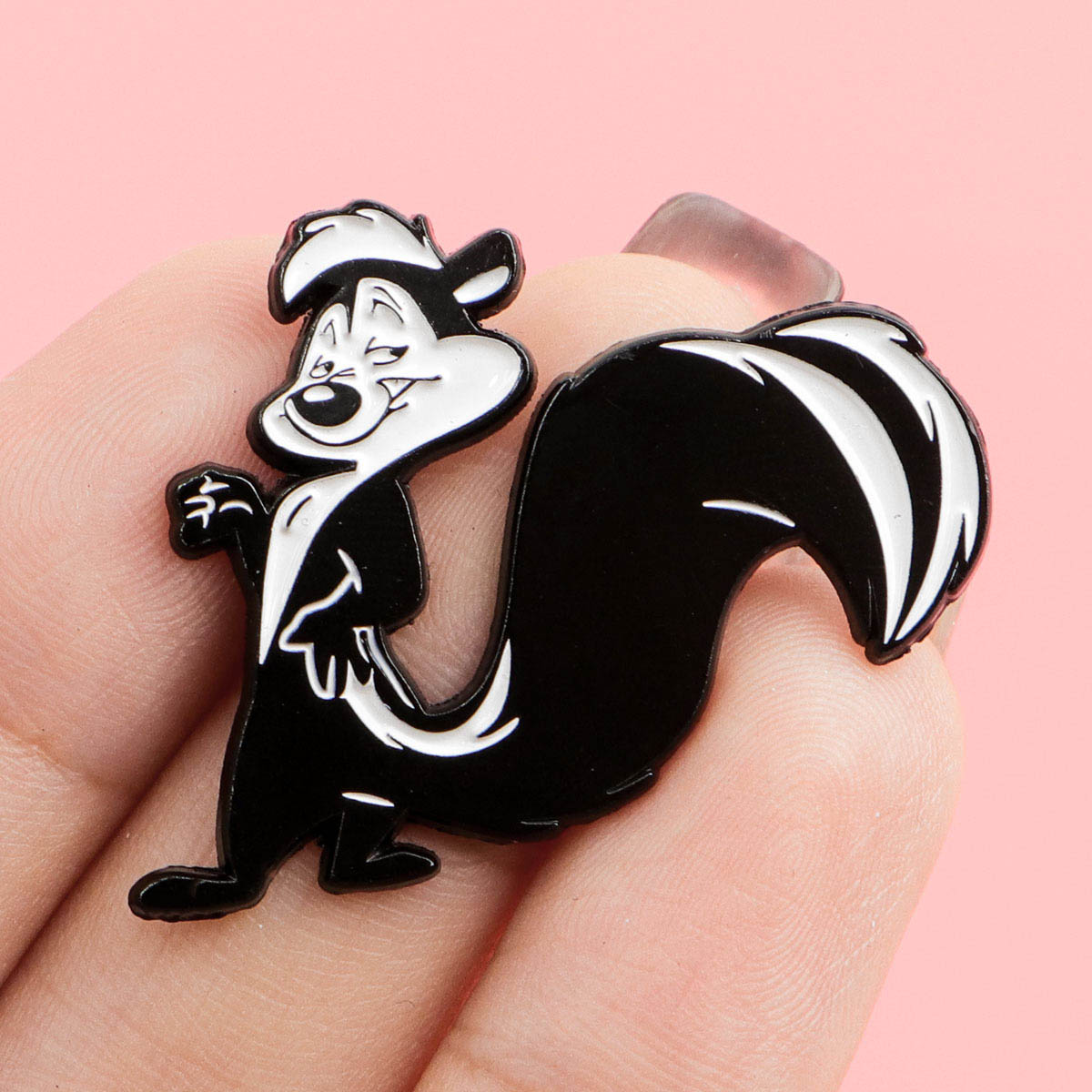 Pin Pepe Le Pew, Looney Tunes
