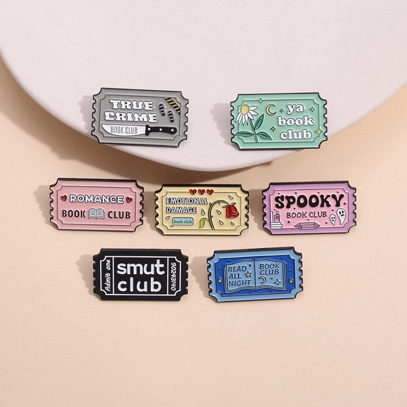 Pin ticket true crime - Halloween