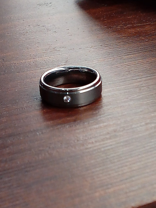 Anillo Tungsteno plateado con chispa