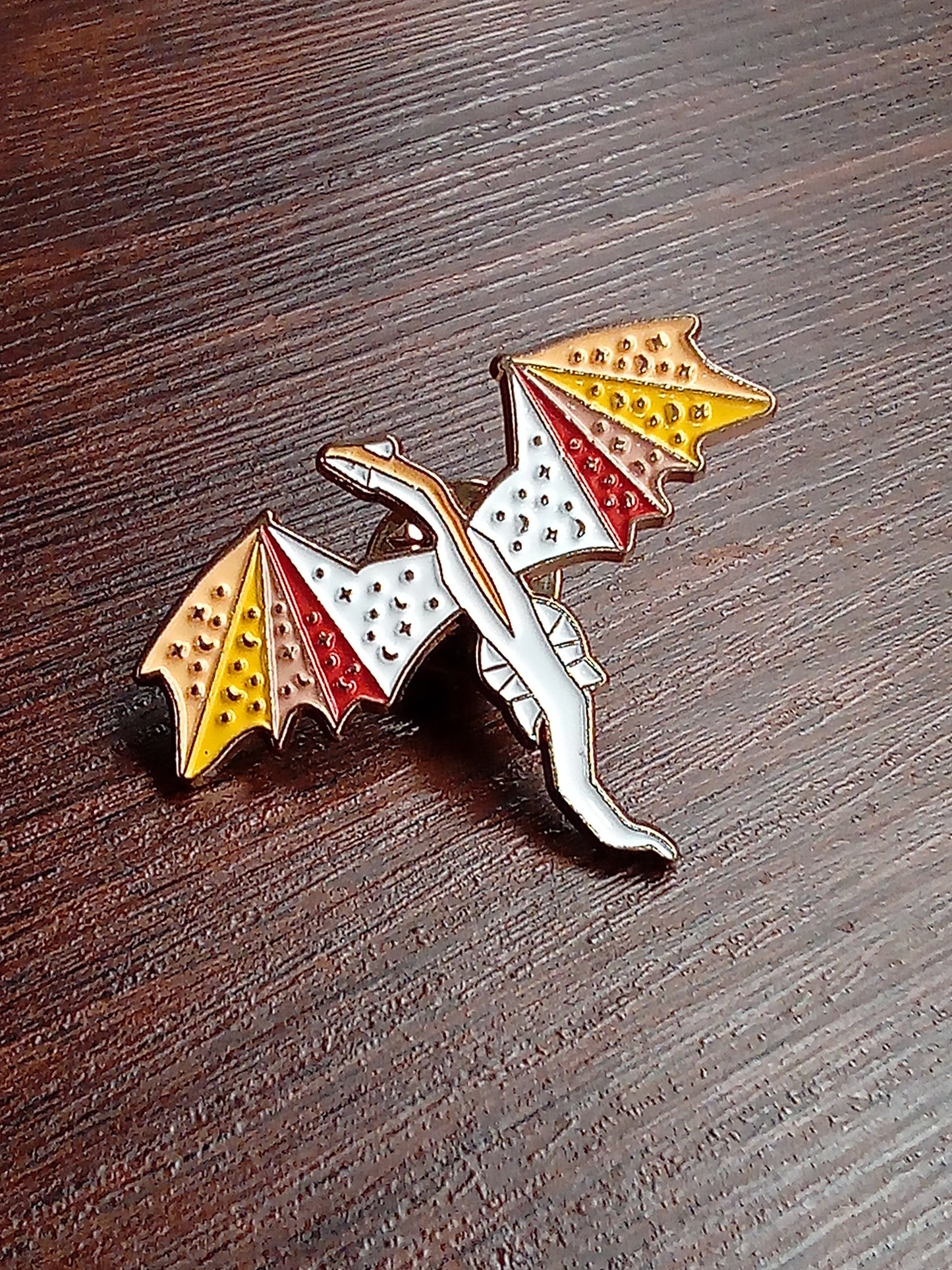 Pin Dragón Medieval