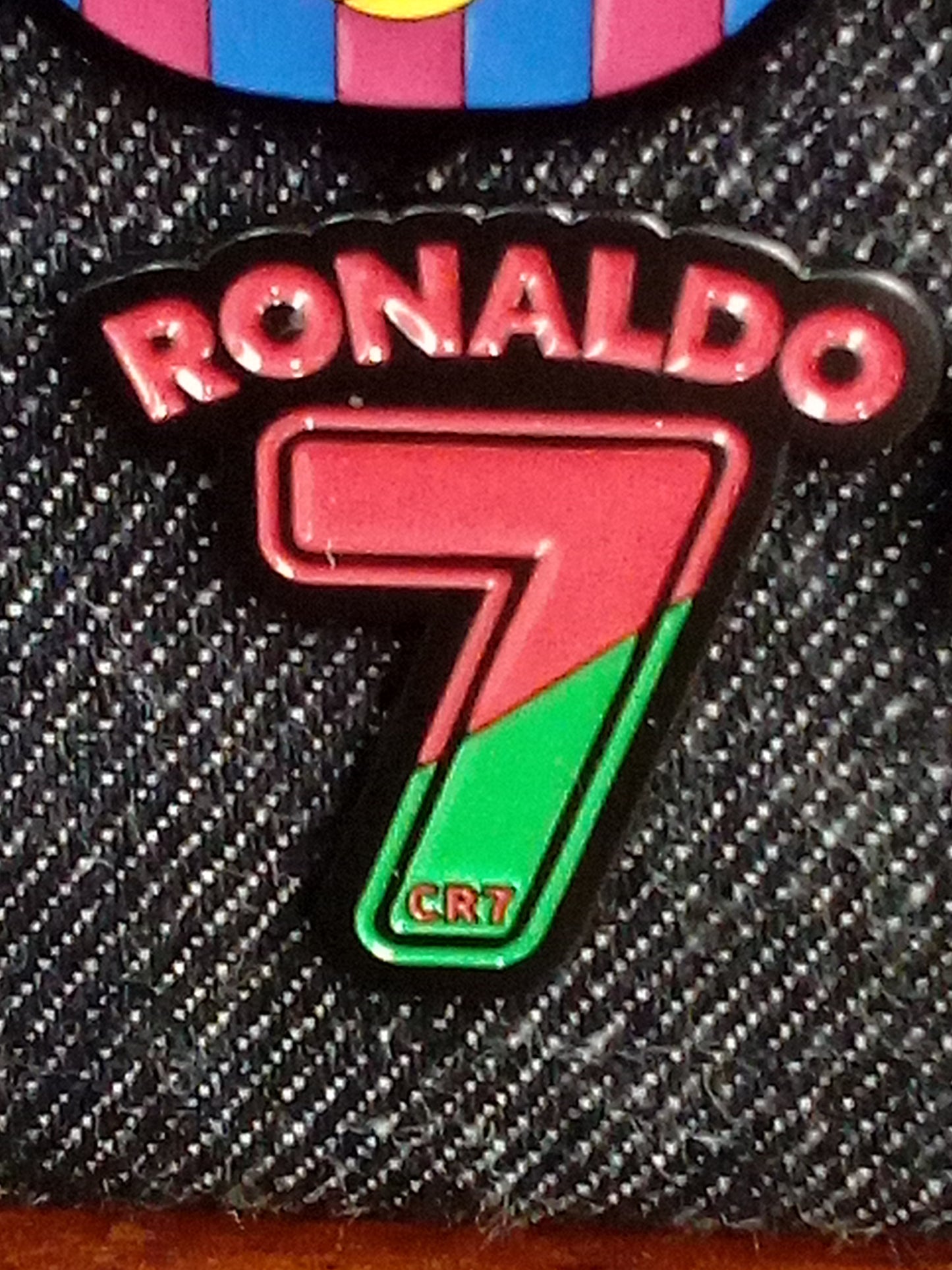 Pin Ronaldo 7, Futboll