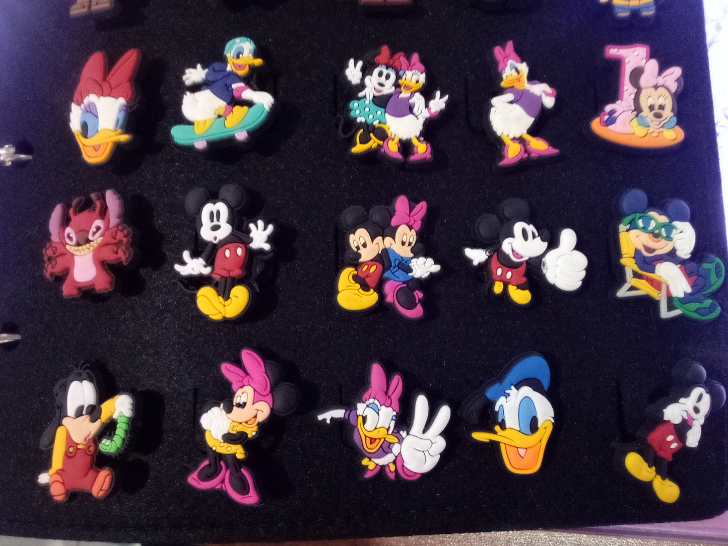 Pin Croks Disney